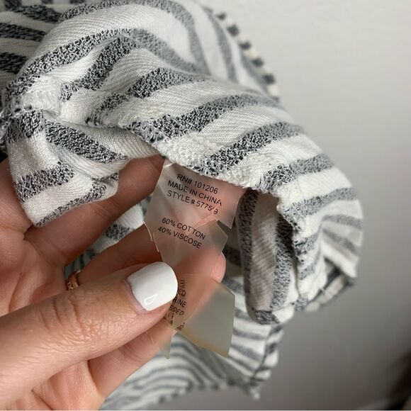 Soft Surroundings Striped Asymmetrical Hem Art to Wear Top Size Extra Large - Picture 3 of 4